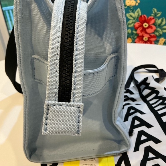 MARC JACOBS THE CANVAS MEDIUM TOTE BAG IN CLOUD BLUE PERFECT CONDITION - Picture 4 of 15